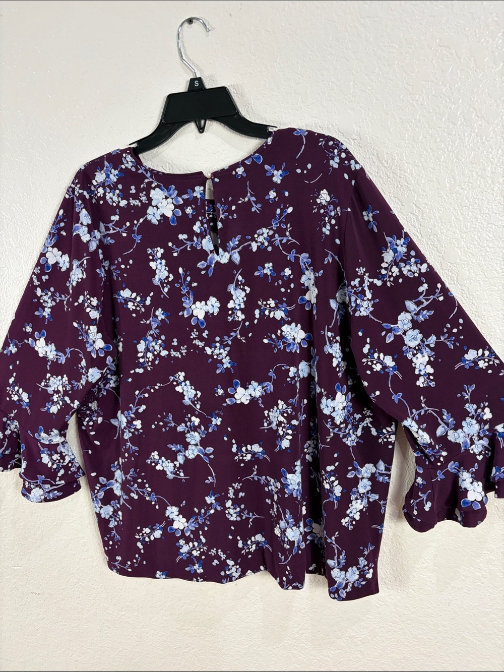 KARLLAGERFELD,Size 2X,Women's Plum Floral Ruffle-Sleeve Blouse - Picture 9 of 17